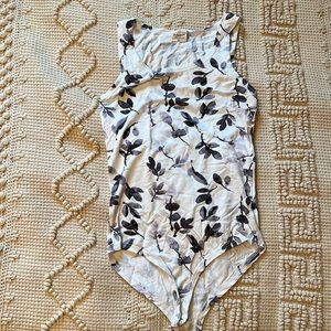 Buttercream clothing floral sleeveless bodysuit